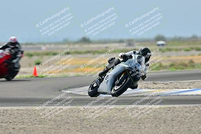 media/Apr-18-2025-TrackDaz (Fri) [[45f5874c44]]/B Group/Session 2 (Turn 7)/